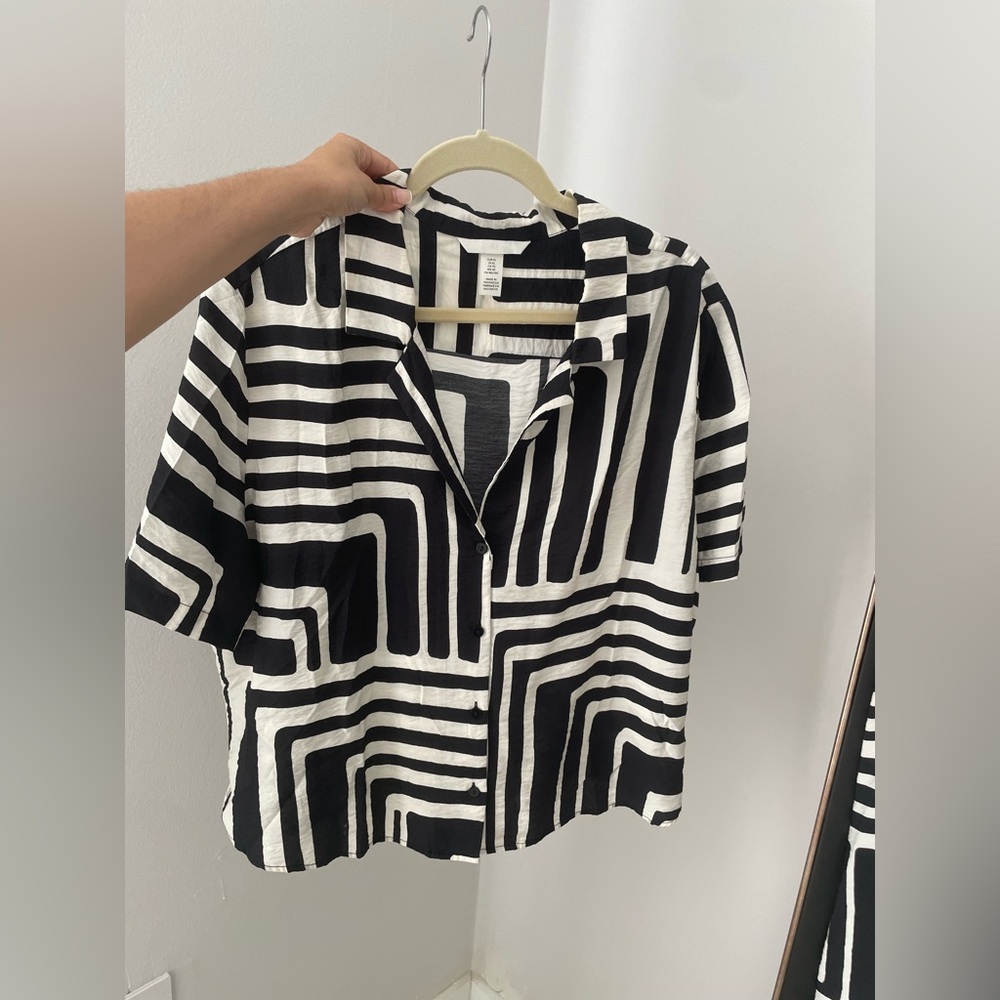 H&M Black & White Abstract Patterned Set - Picture 6 of 7